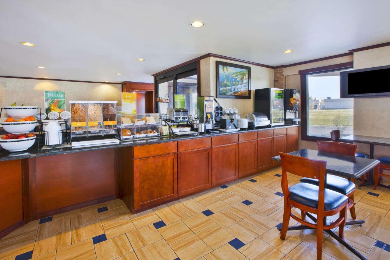 Quality Inn Marshall Near I-69 Εξωτερικό φωτογραφία